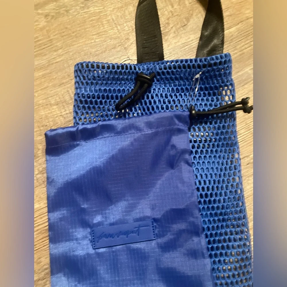 Free People Movement Mini Mesh Sling Water Bottle Holder - Picture 4 of 14
